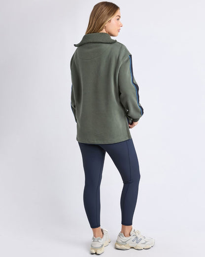 KNIT COLLAR CREW